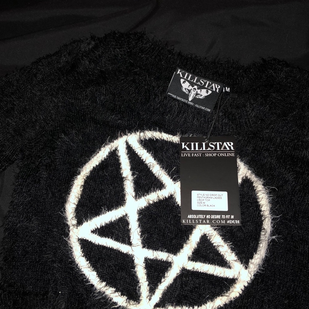 Fuzzy killstar sweater